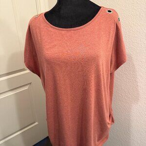 Retrology Women's X-Large Top